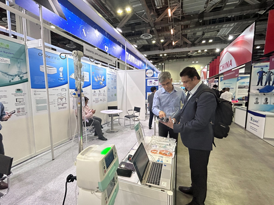 循體欣/全家寶/思邁 新加坡華麗登場