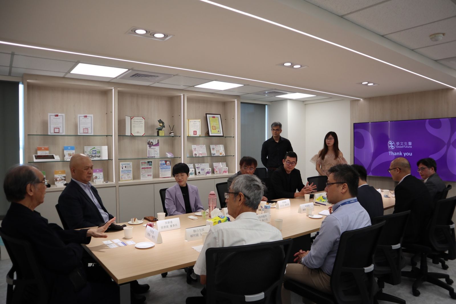 祝榮文生醫新居落成,生意興隆