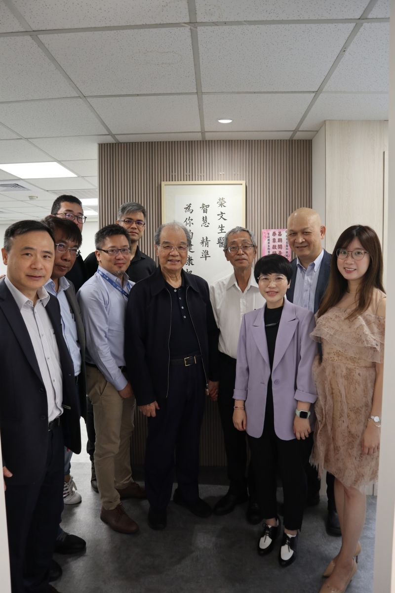 祝榮文生醫新居落成,生意興隆