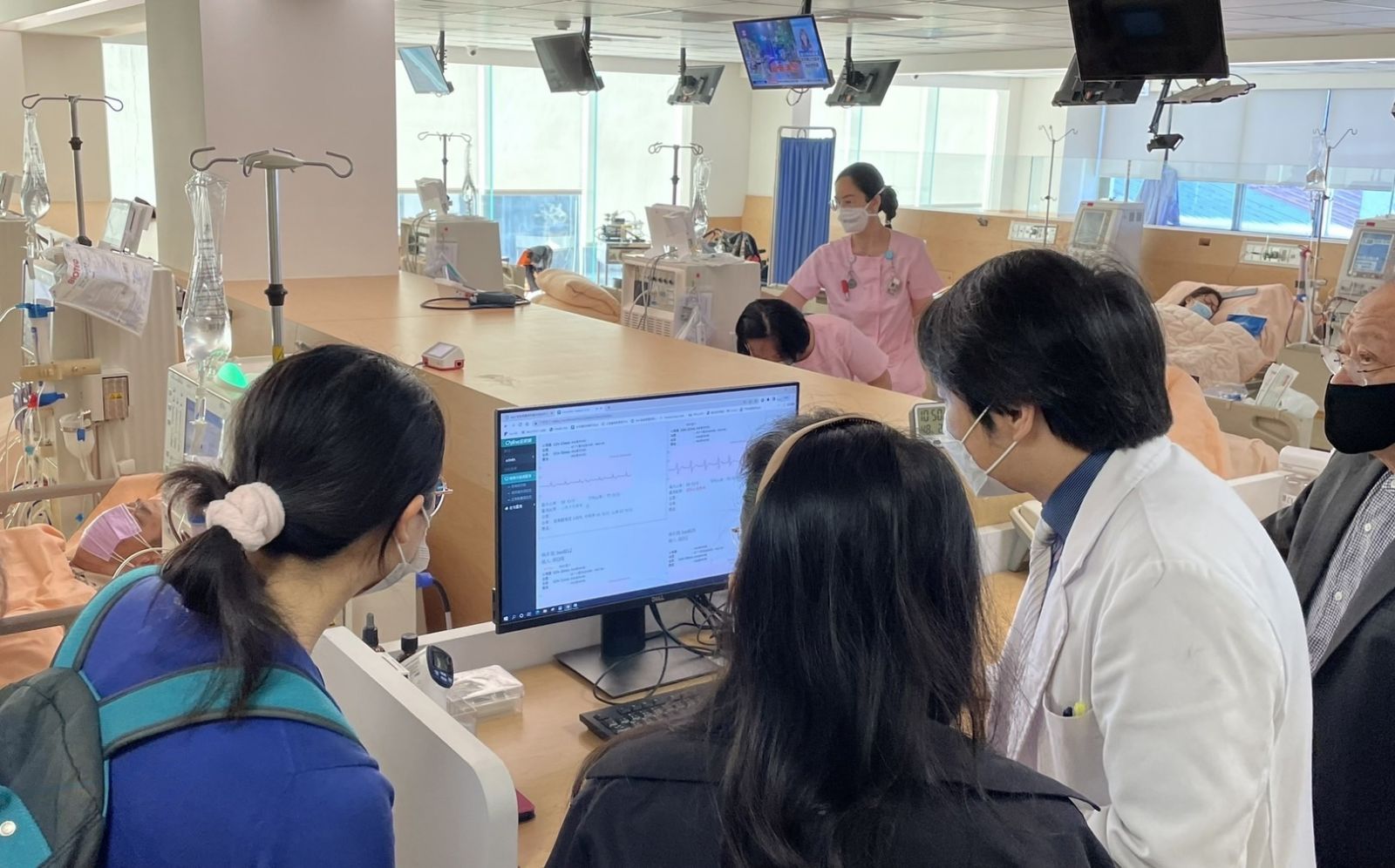 泰國PMG Hospital 醫療集團參訪「英華達」與「榮文生醫」